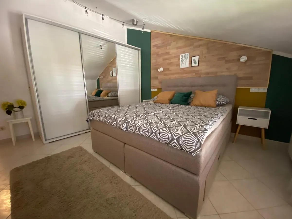 Apartements Sarah Novigrad  0*, Novigrad (Istria)