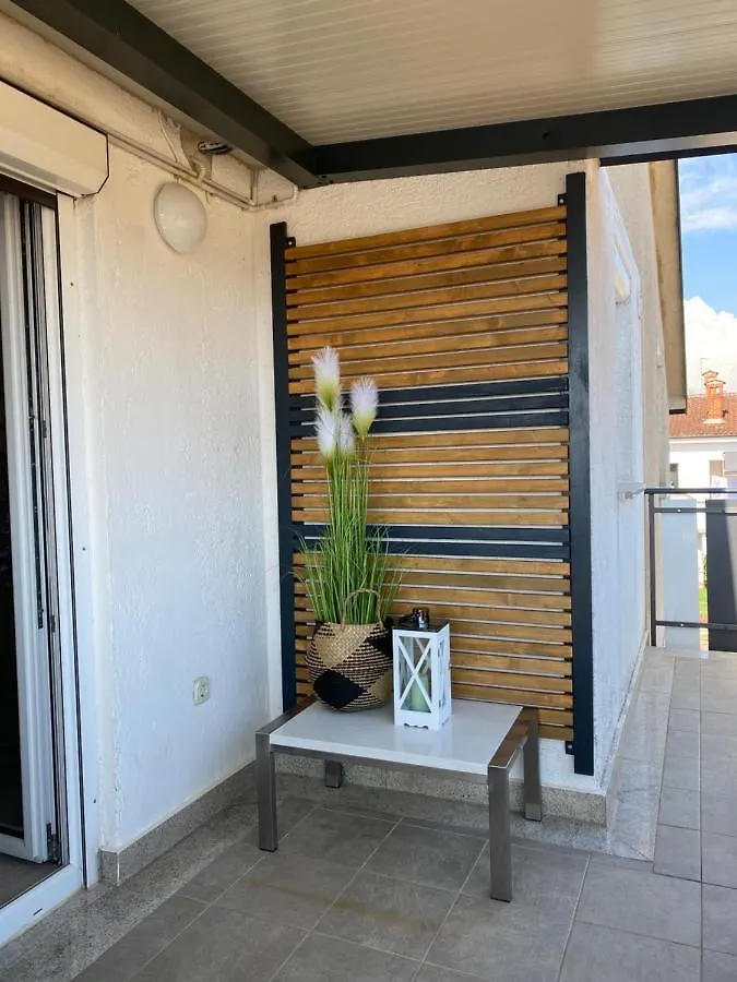 Apartements Sarah Novigrad  Apartment Novigrad (Istria)