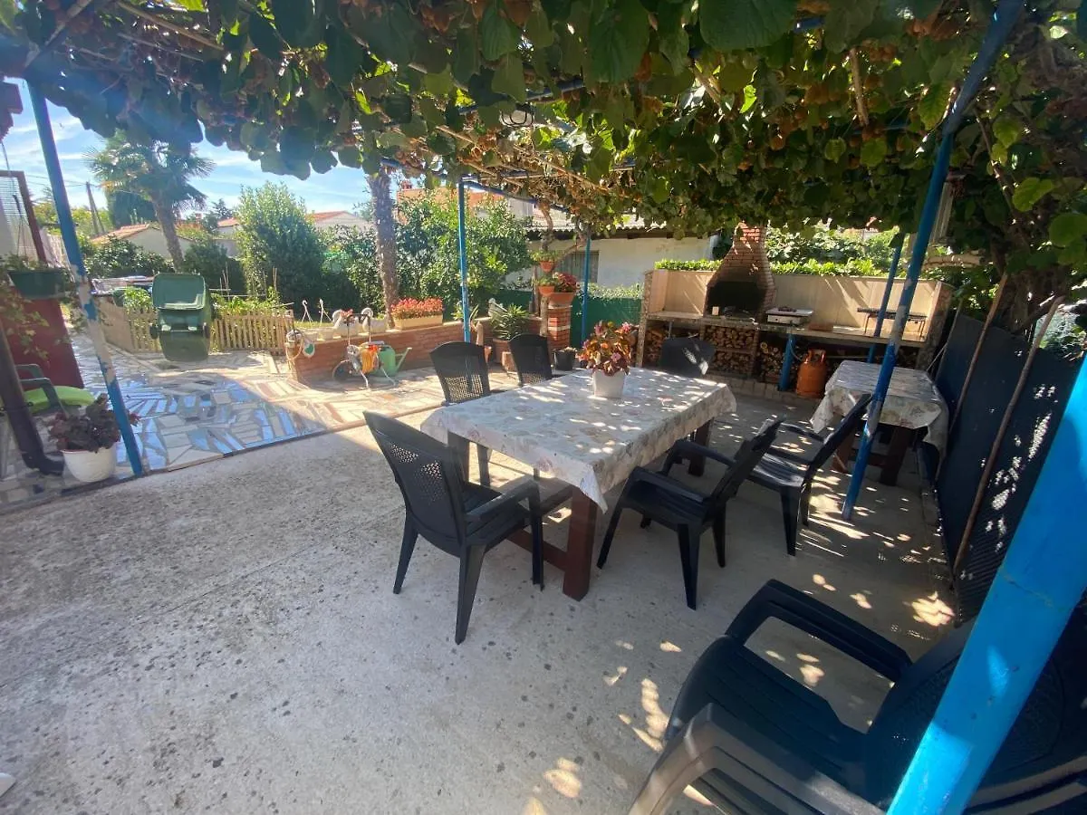 Apartements Sarah Novigrad  0*, Novigrad (Istria) Croatia