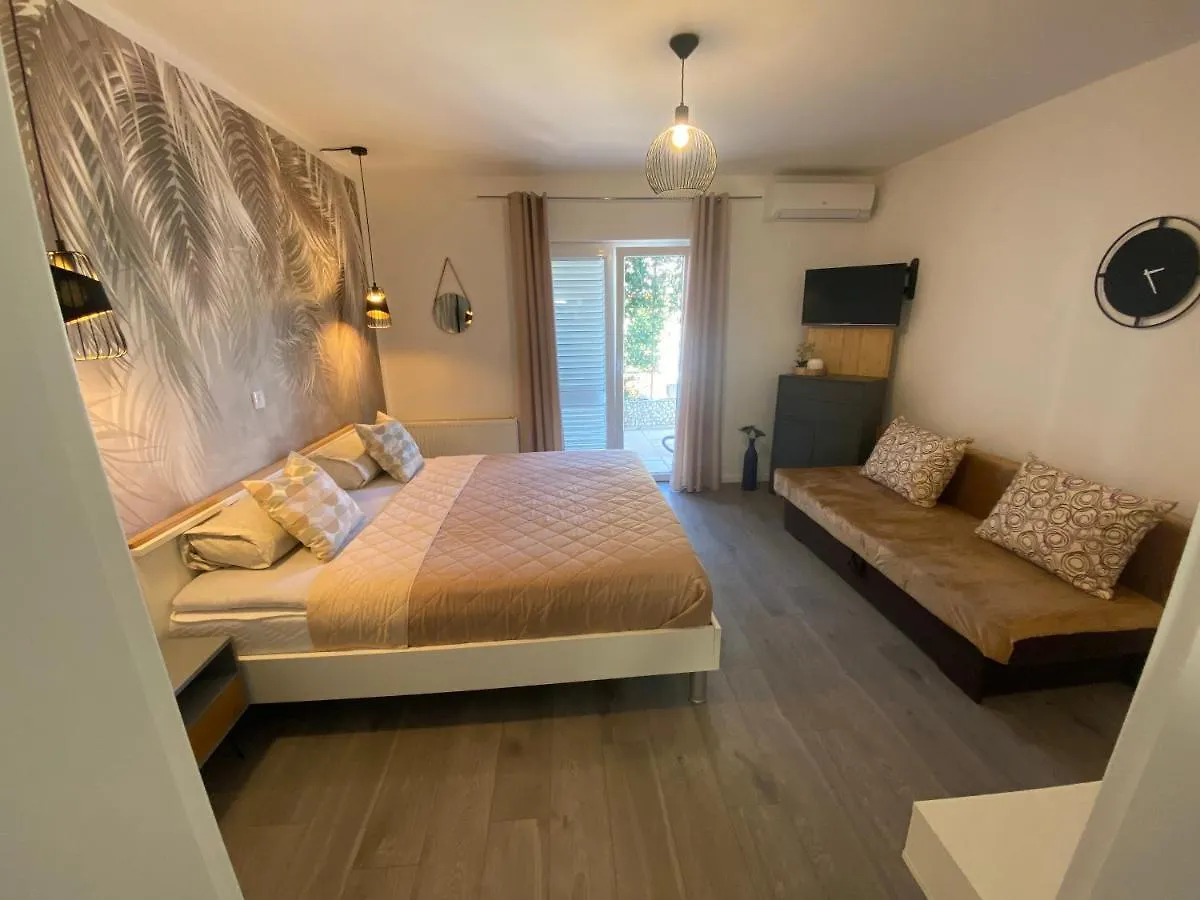 Apartements Sarah Novigrad  Croatia
