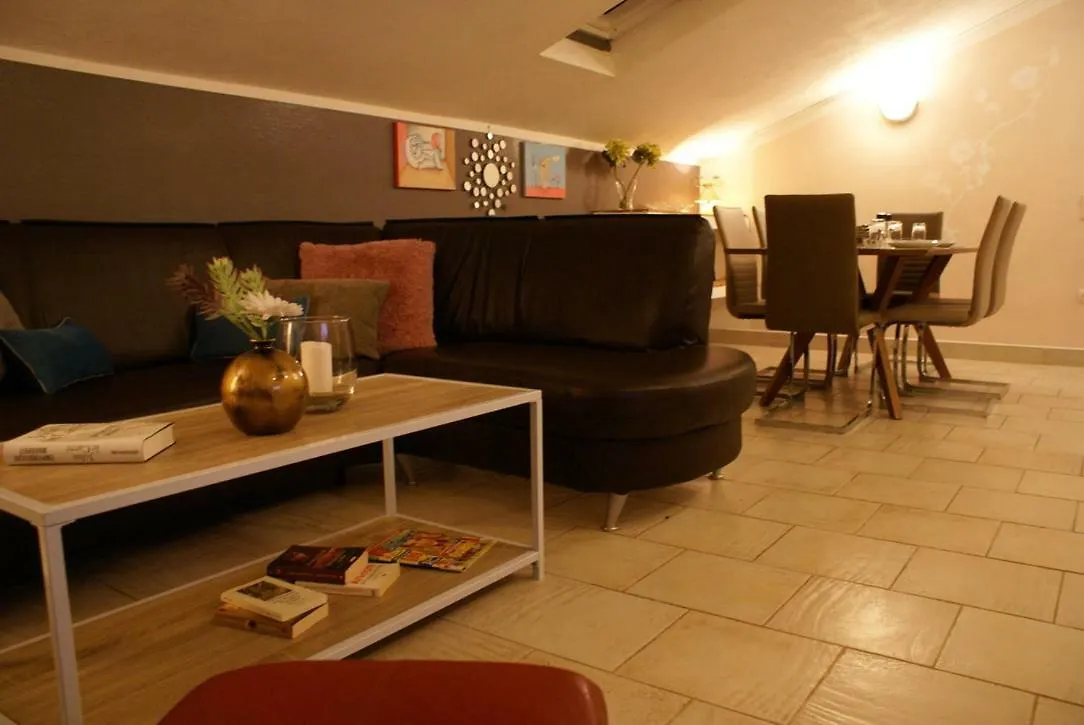 Apartements Sarah Novigrad  0*, Novigrad (Istria)